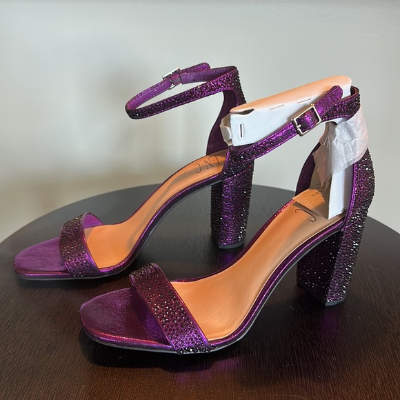 Rare! INC Lexini Two-piece Purple Crystal Sandals - Picture 2 of 9